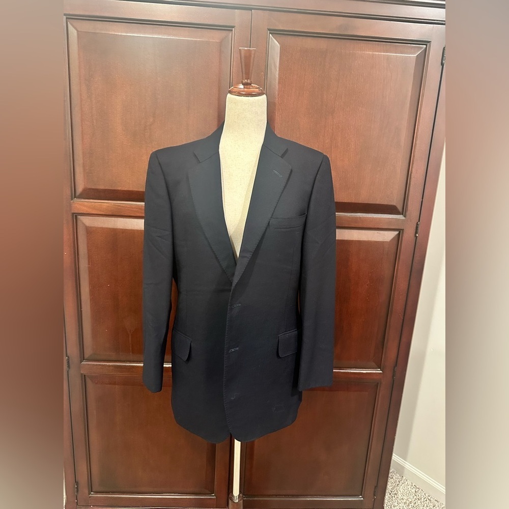 Burberry Navy Single-Breasted Sport Coat - Classic Tailored Fit